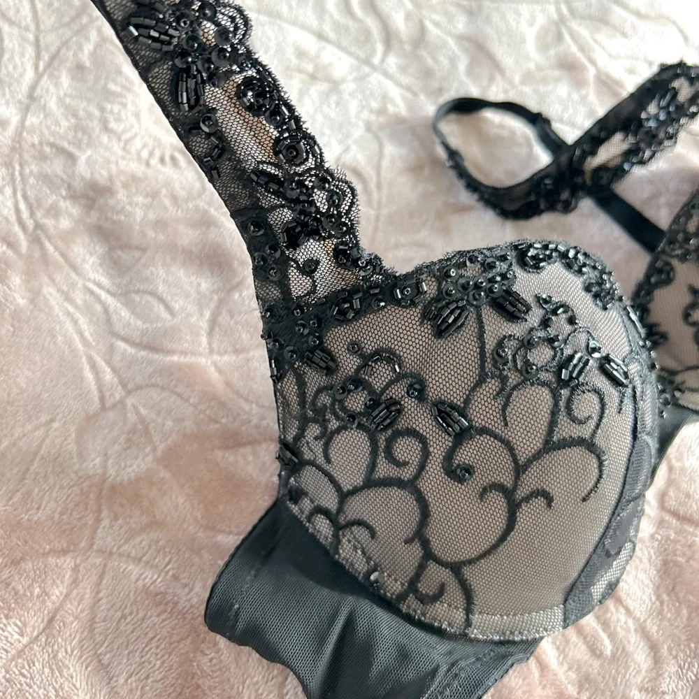34C Black lace and sequins Bra from Forever 21 - Picture 7 of 7